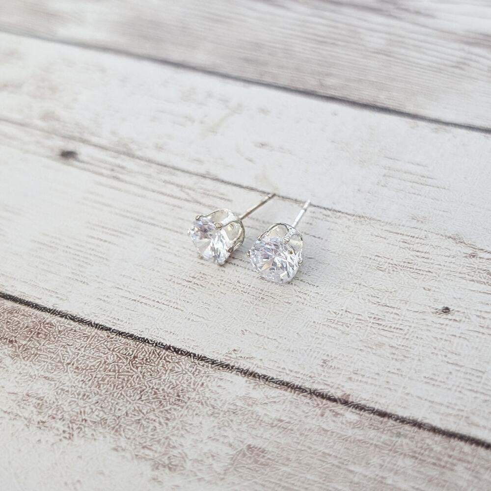 Clear Gem Stud Earrings 0.25" - Tarnished